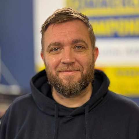 Simon Degg, Sales Manager